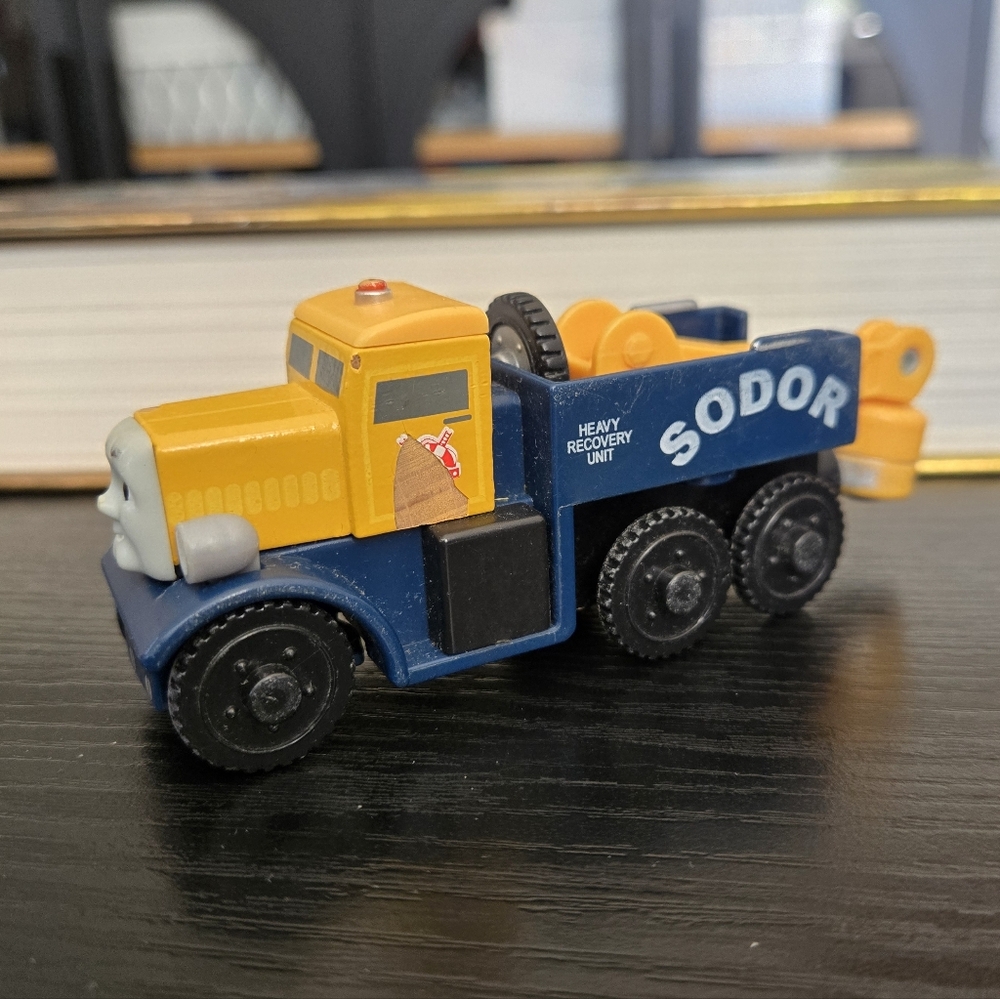 Butch Thomas & Friends Wood Heavy Recovery Unit Engine Crane Tow Truck Sodor